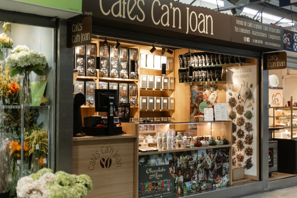 Cafés Ca’n Joan interior or dish 8