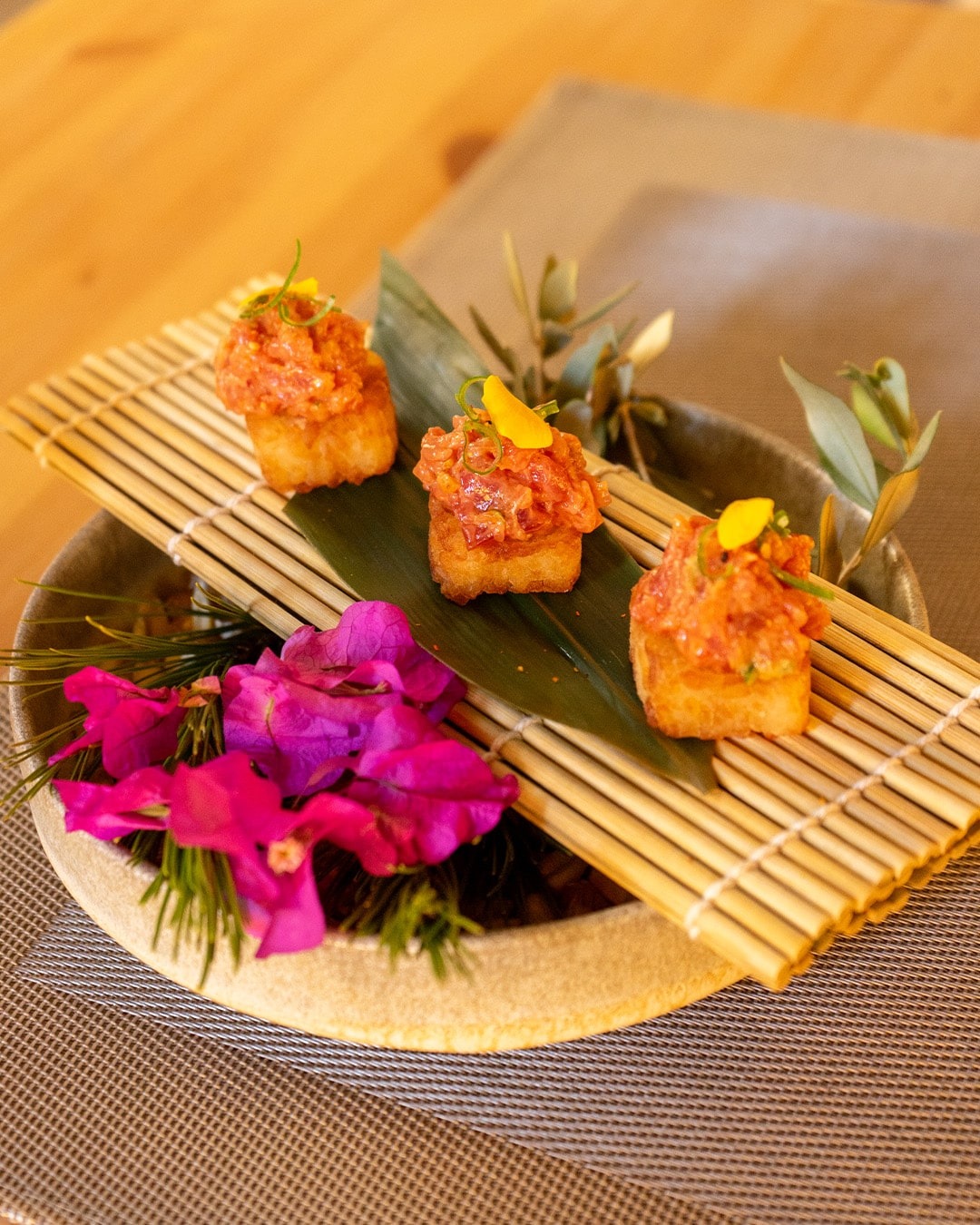 Nagami Nikkei interior or dish 5