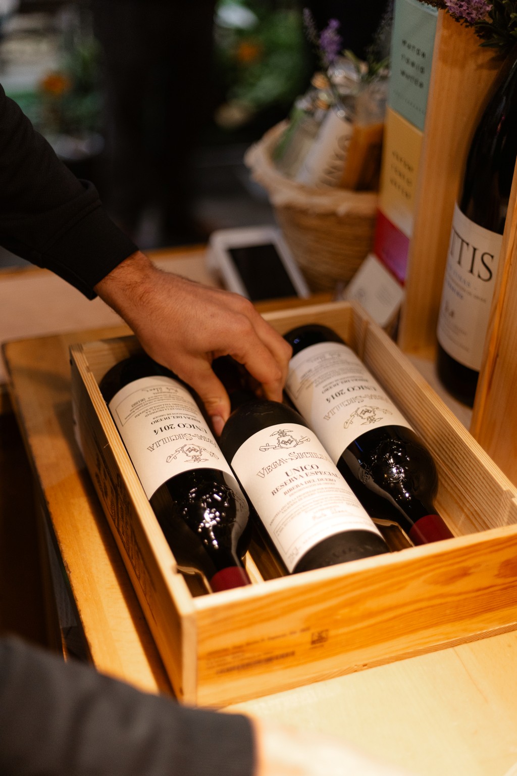 Sa Roteta Wine Shop interior or dish 3