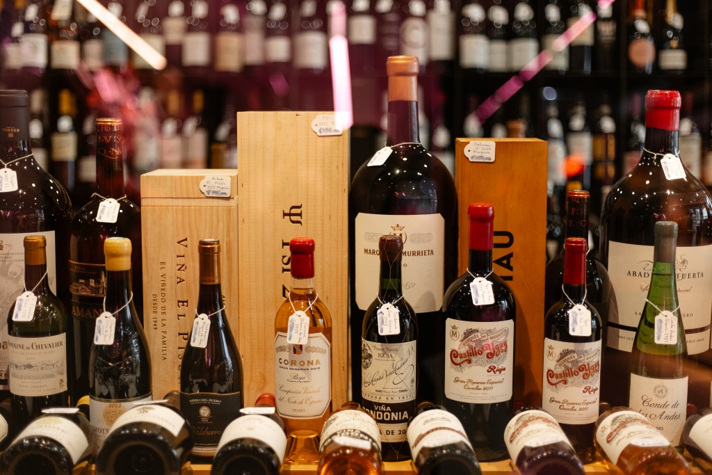 Sa Roteta Wine Shop interior or dish 4